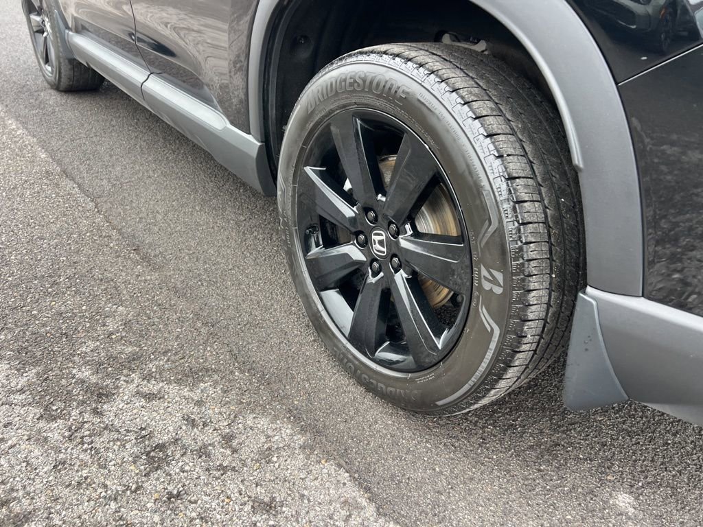 Certified 2025 Honda Pilot Black Edition image 34