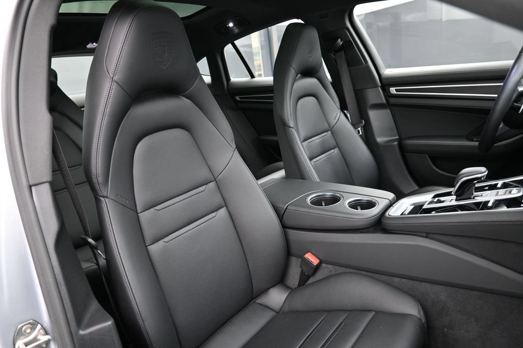 Certified 2023 Porsche Panamera Platinum Edition RWD image 32