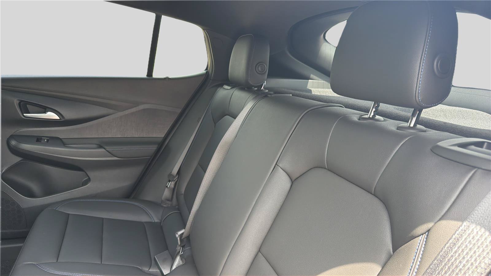 New 2026 Buick Envista Sport Touring w/ Convenience I Package FWD image 16