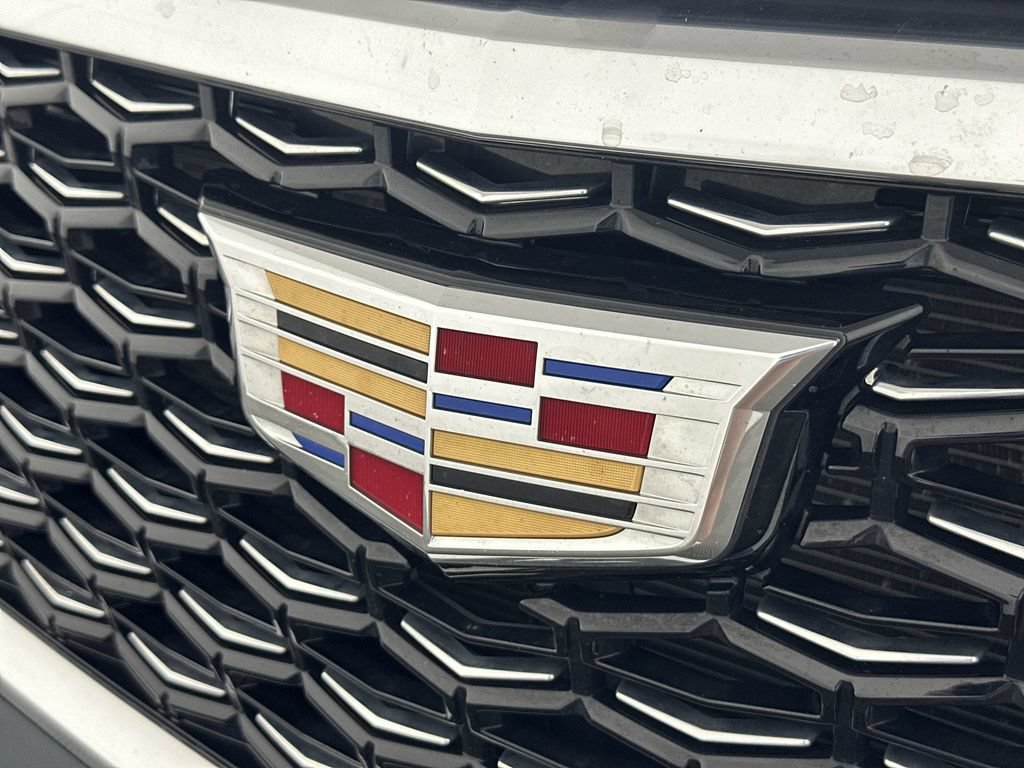Used 2024 Cadillac XT4 Luxury w/ Cold Weather Package AWD/4WD image 34
