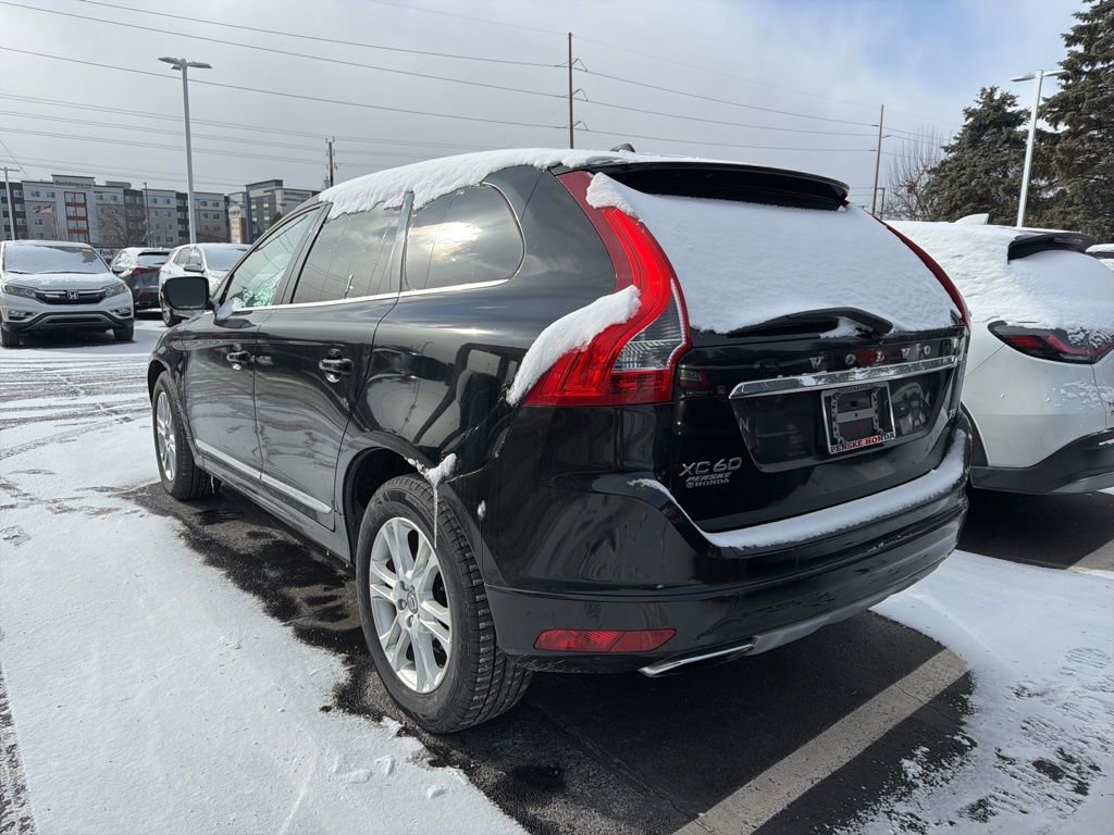 Used 2016 Volvo XC60 T5 Premier image 2