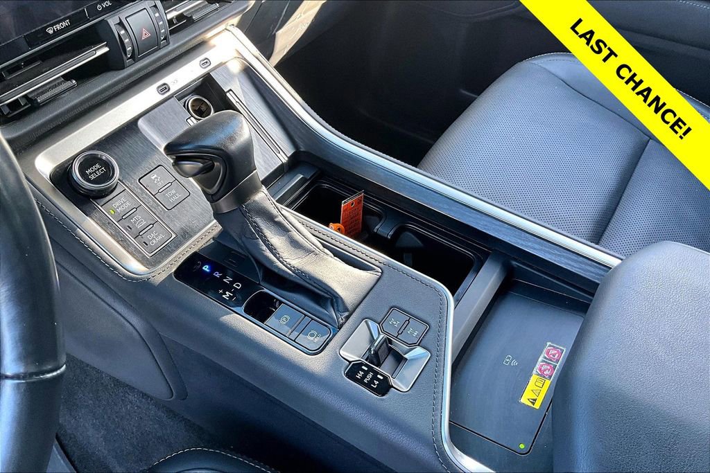 Used 2024 Lexus GX 550 550 Overtrail image 15