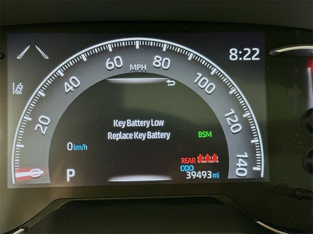 Used 2019 Toyota RAV4 Limited image 12