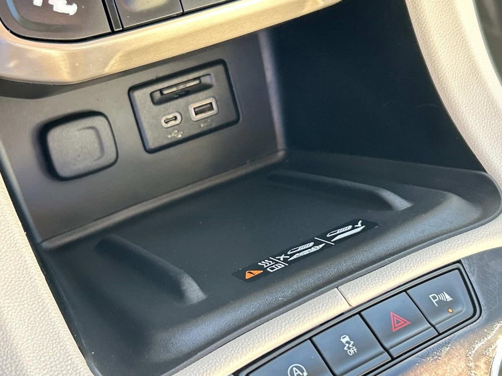 Used 2020 GMC Acadia Denali w/ LPO, Floor Liner Package image 32