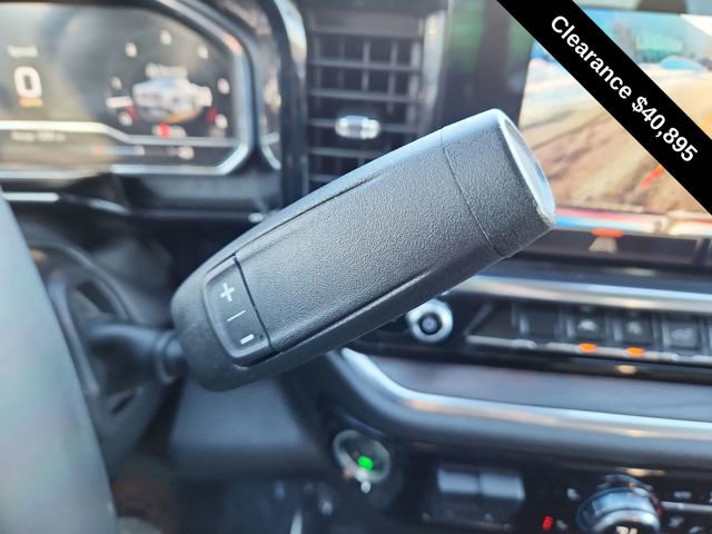 Used 2025 GMC Sierra 1500 SLT AWD/4WD image 39