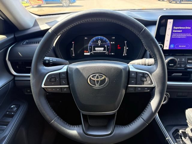 Used 2024 Toyota Grand Highlander AWD image 15