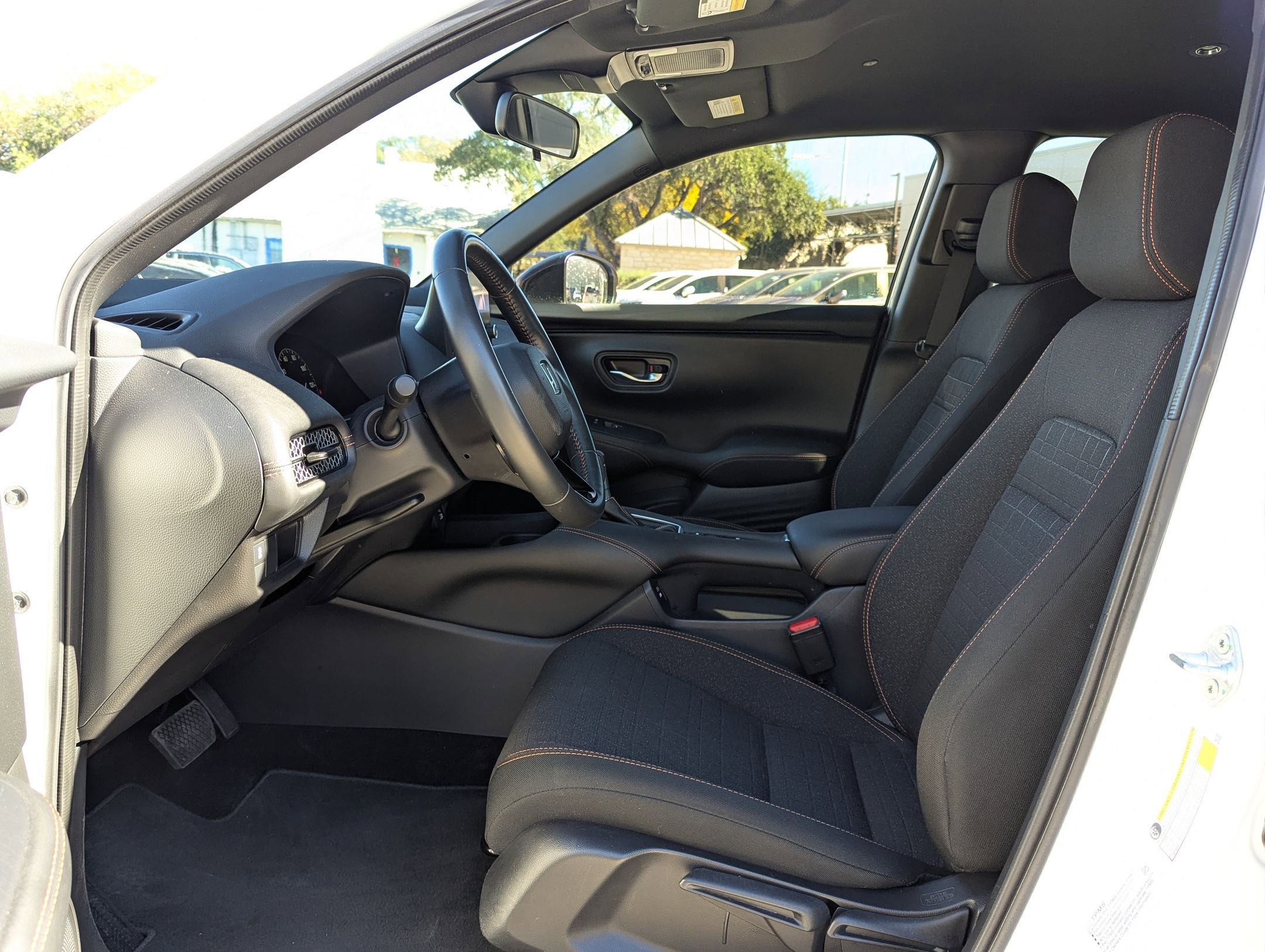 Used 2024 Honda HR-V Sport image 10