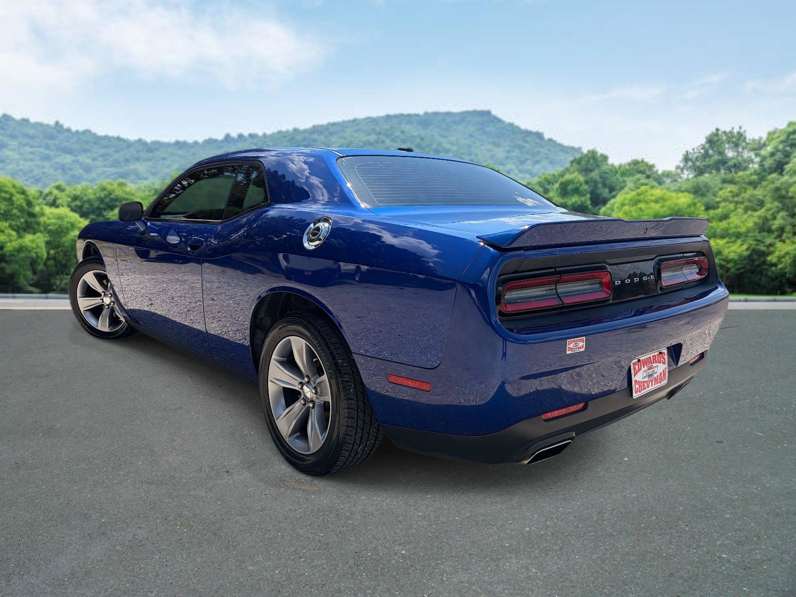 Used 2019 Dodge Challenger SXT RWD image 23
