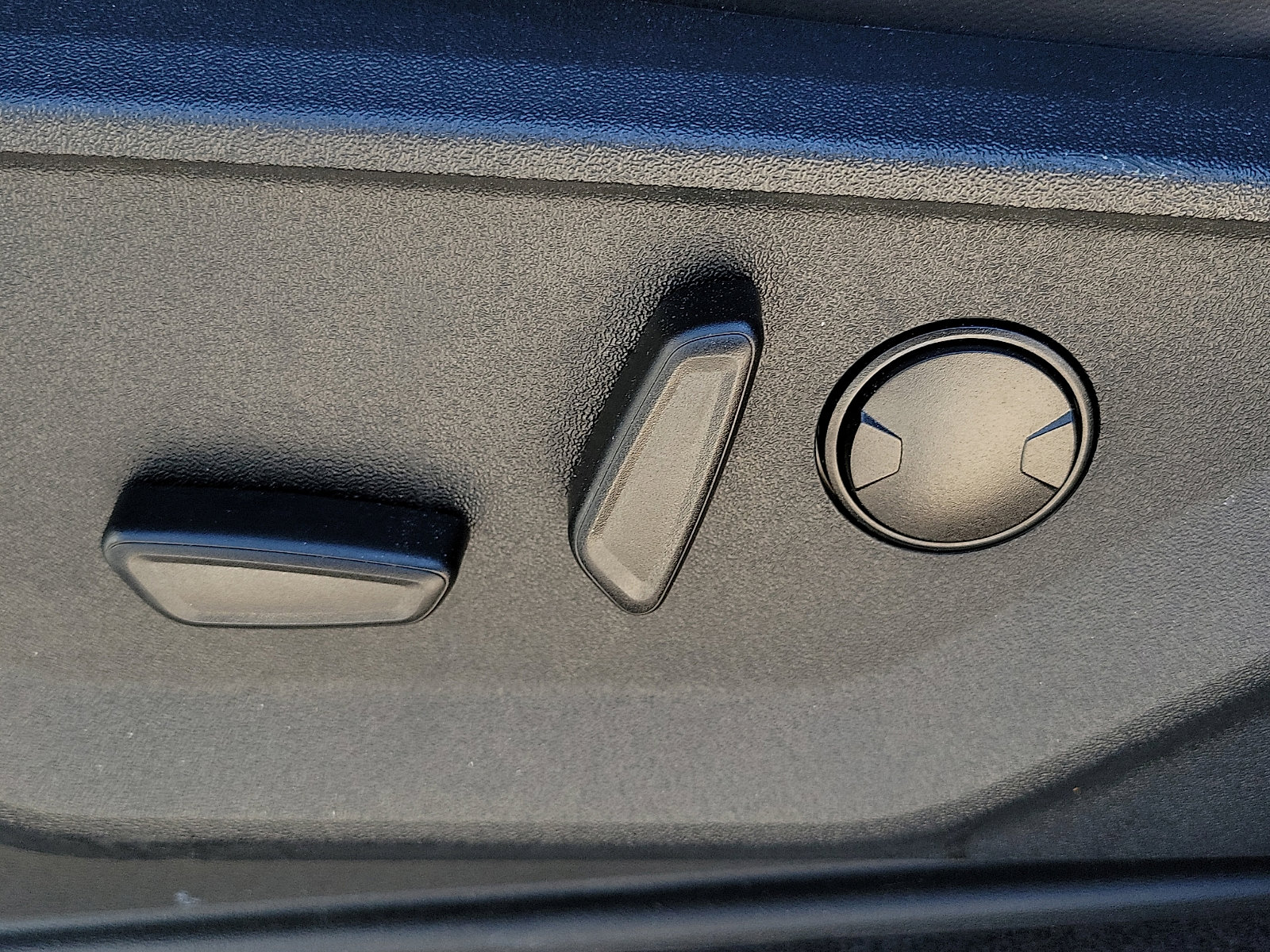 Used 2025 Ford F150 Tremor w/ Equipment Group 402A High image 13