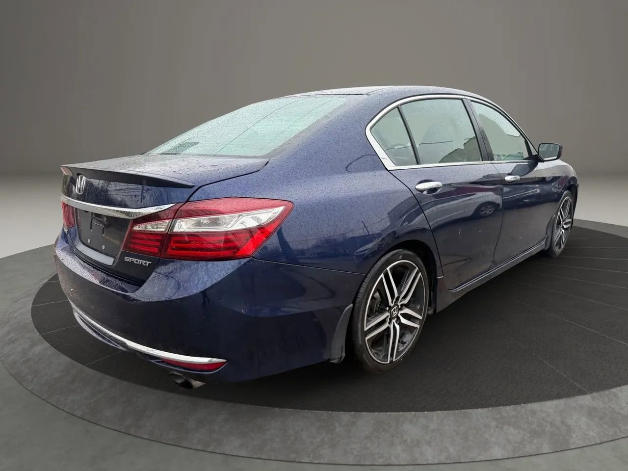 Used 2016 Honda Accord Sport image 6