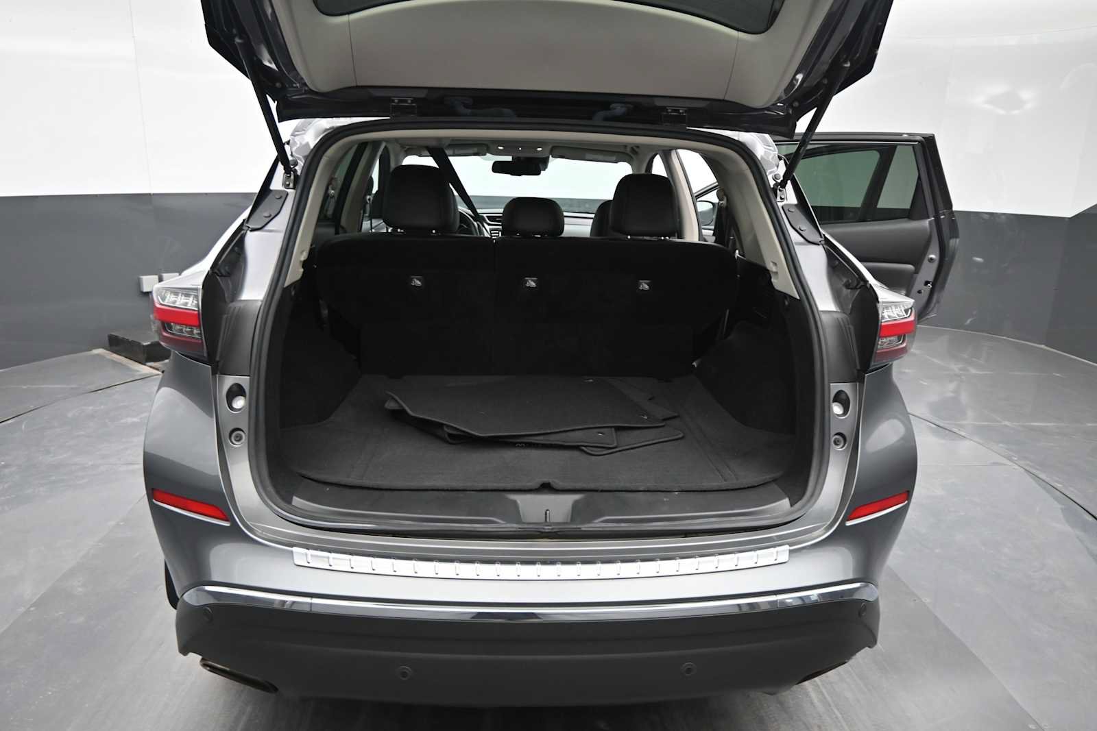 Used 2022 Nissan Murano SV AWD/4WD image 14