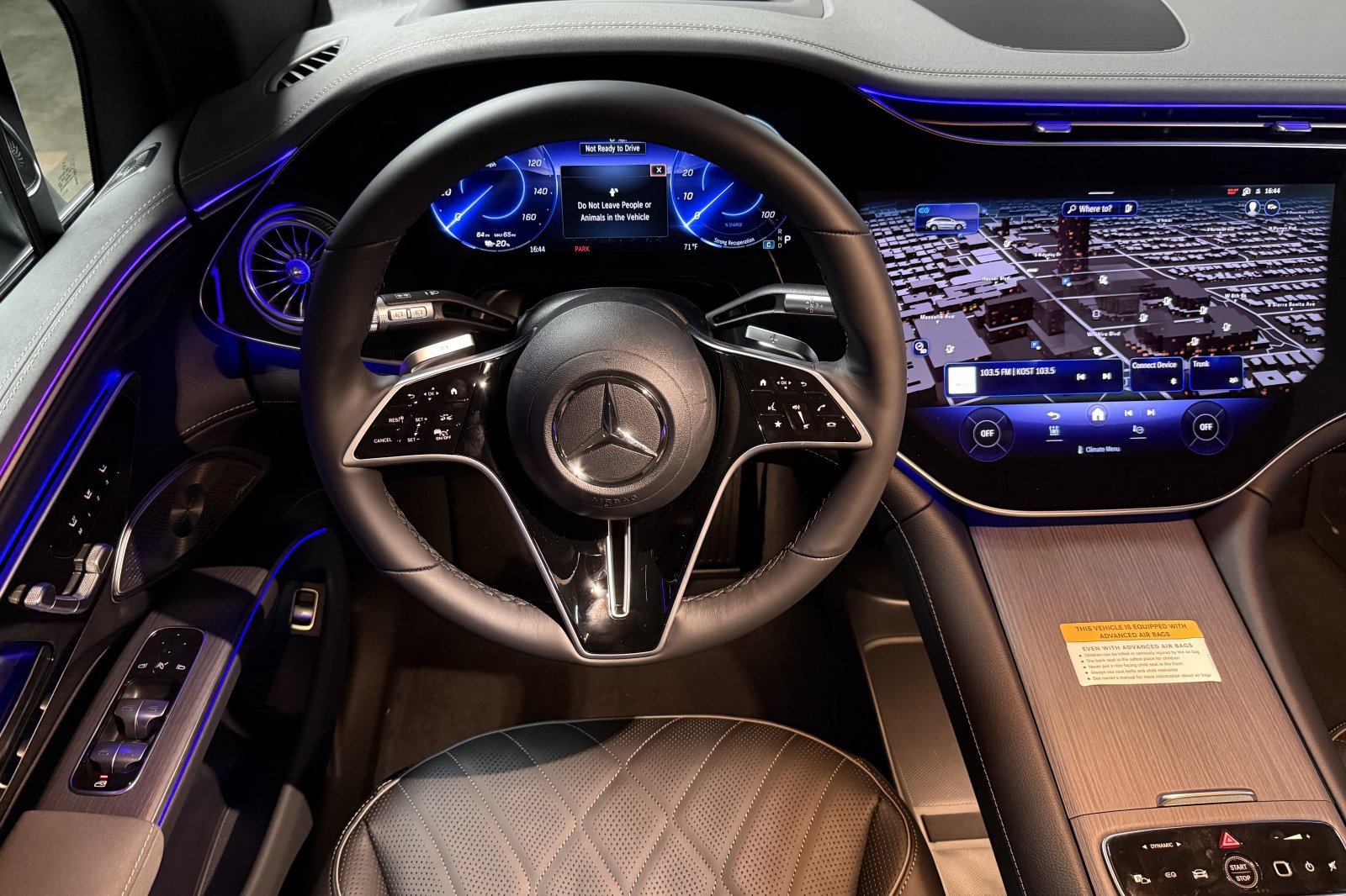 New 2026 Mercedes-Benz EQS 550 4MATIC SUV image 13
