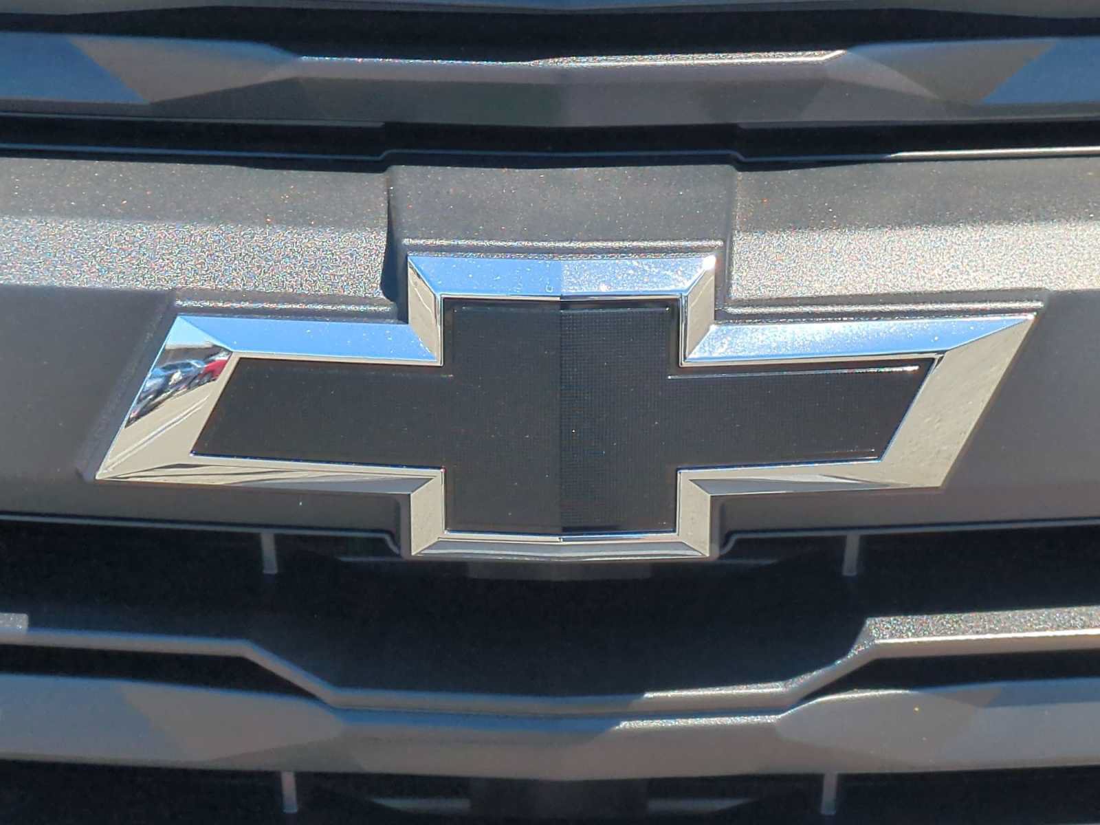 New 2026 Chevrolet Colorado Trail Boss w/ Midnight Edition AWD/4WD image 8