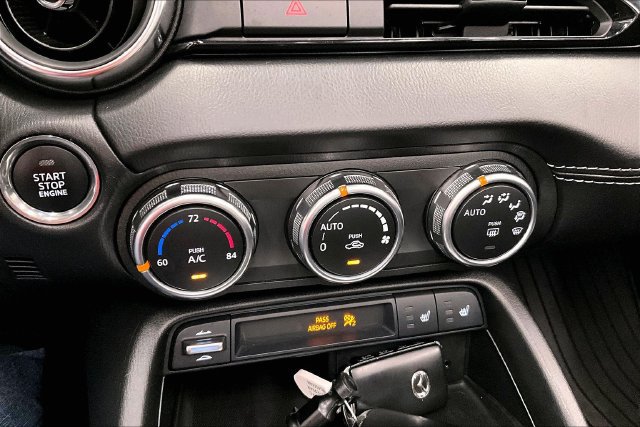 Used 2021 MAZDA MX-5 Miata RF Grand Touring RWD image 32