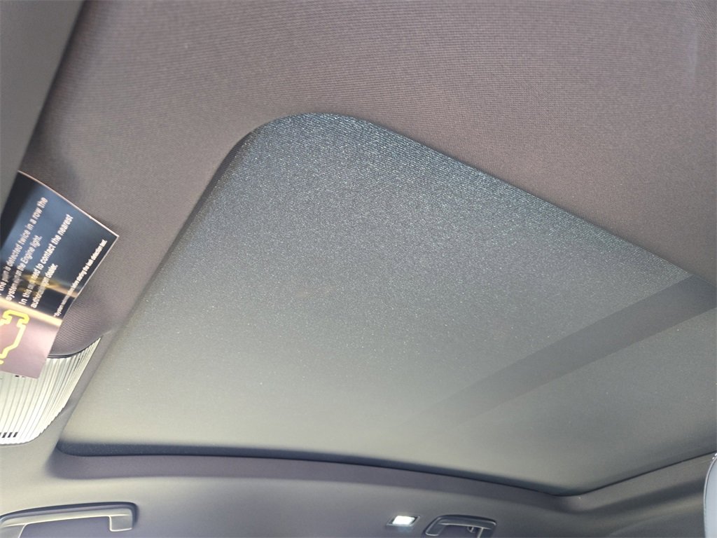 New 2026 Volkswagen Tiguan SE R-Line image 21