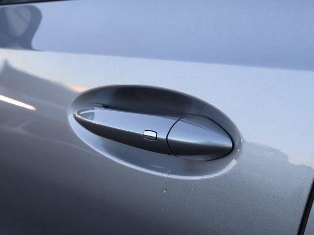 New 2025 Buick Envision Sport Touring image 18