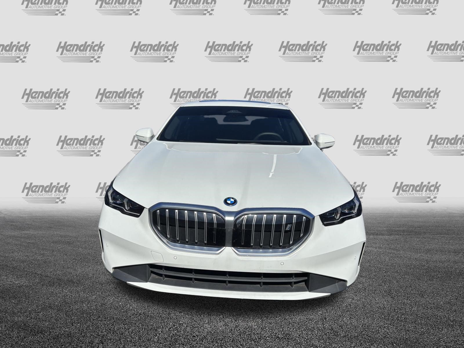 Certified 2024 BMW i5 eDrive40i w/ M Sport Package RWD image 3