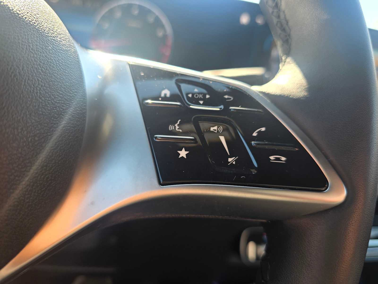 Used 2024 Mercedes-Benz GLB 250 4MATIC image 32