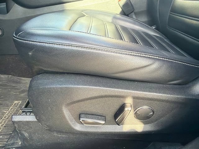 Used 2019 Ford Edge SEL w/ Equipment Group 201A FWD image 9