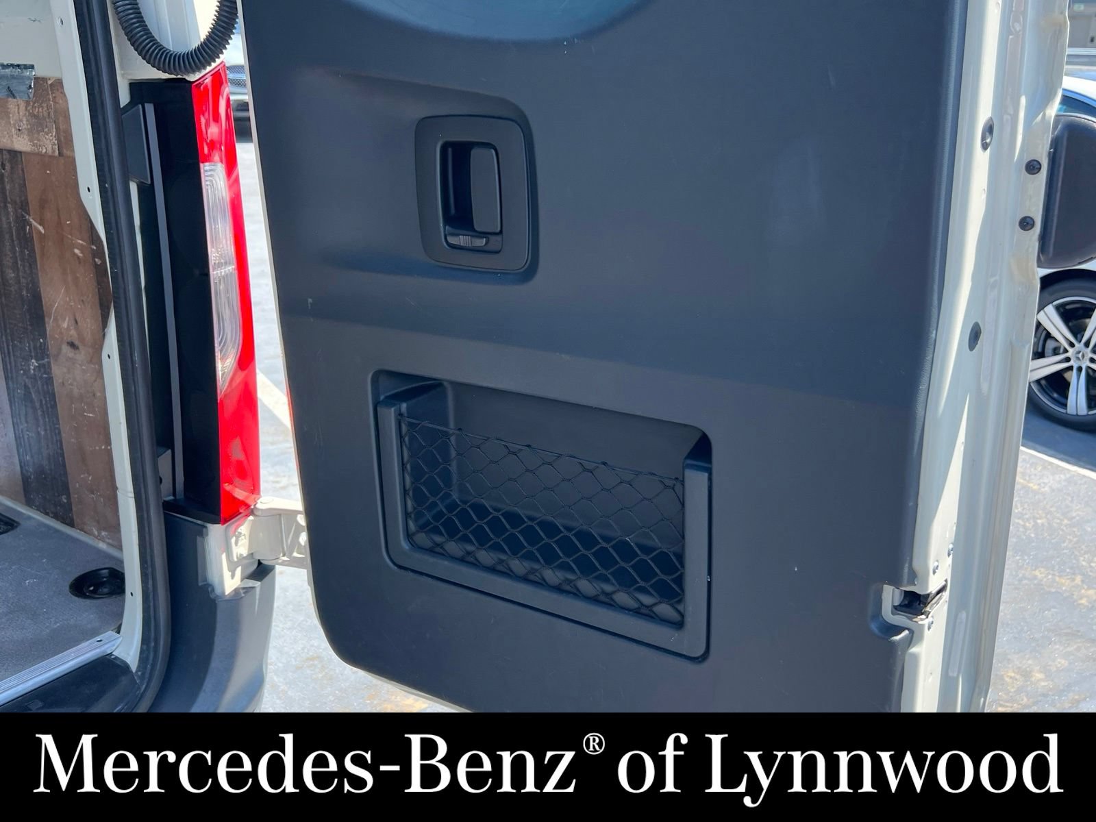 Used 2022 Mercedes-Benz Sprinter 2500 image 11