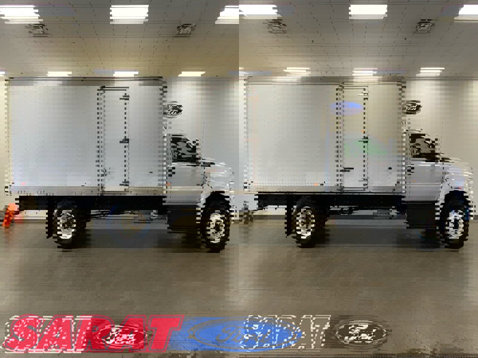 Used 2021 Ford F650 2WD Regular Cab Super Duty image 1