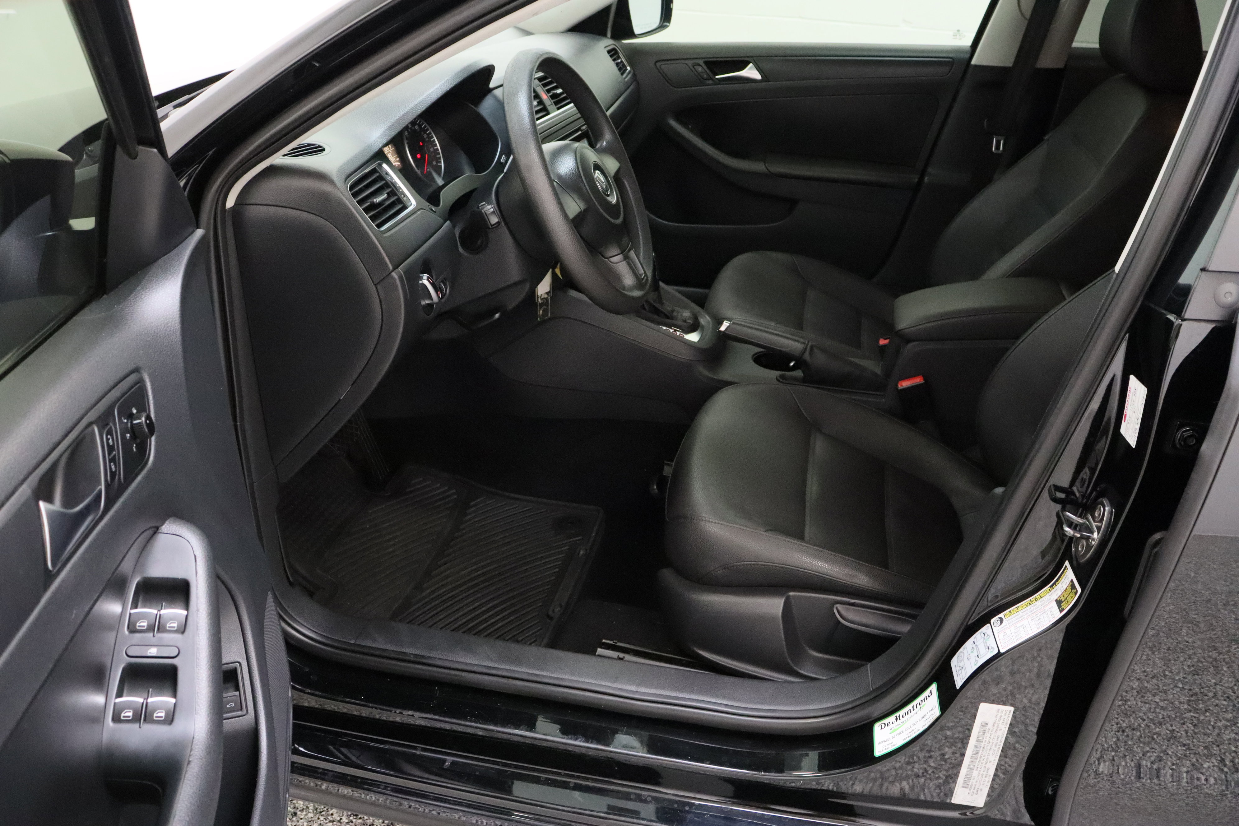 Used 2012 Volkswagen Jetta SE image 14