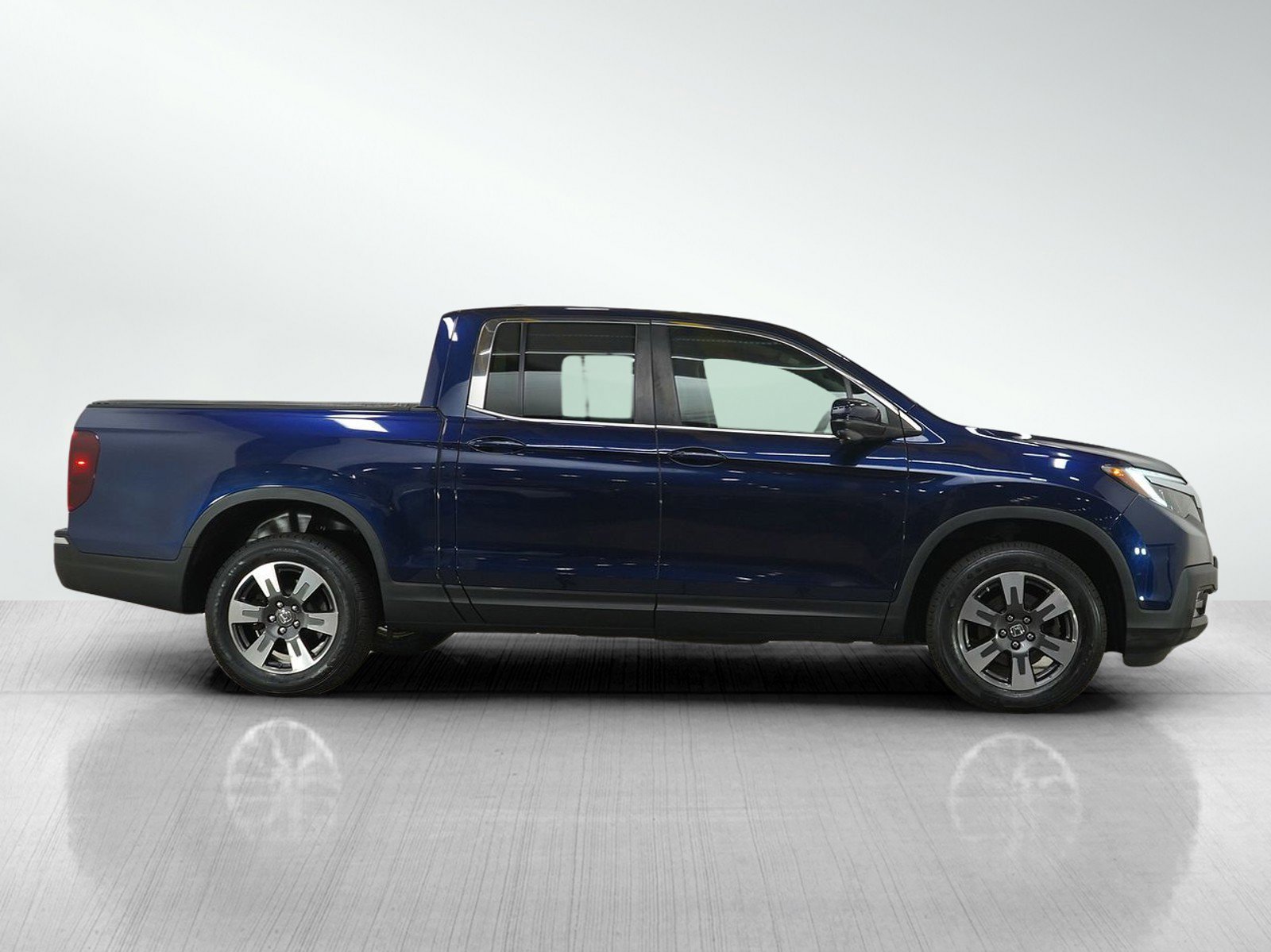 Used 2017 Honda Ridgeline RTL-T image 6