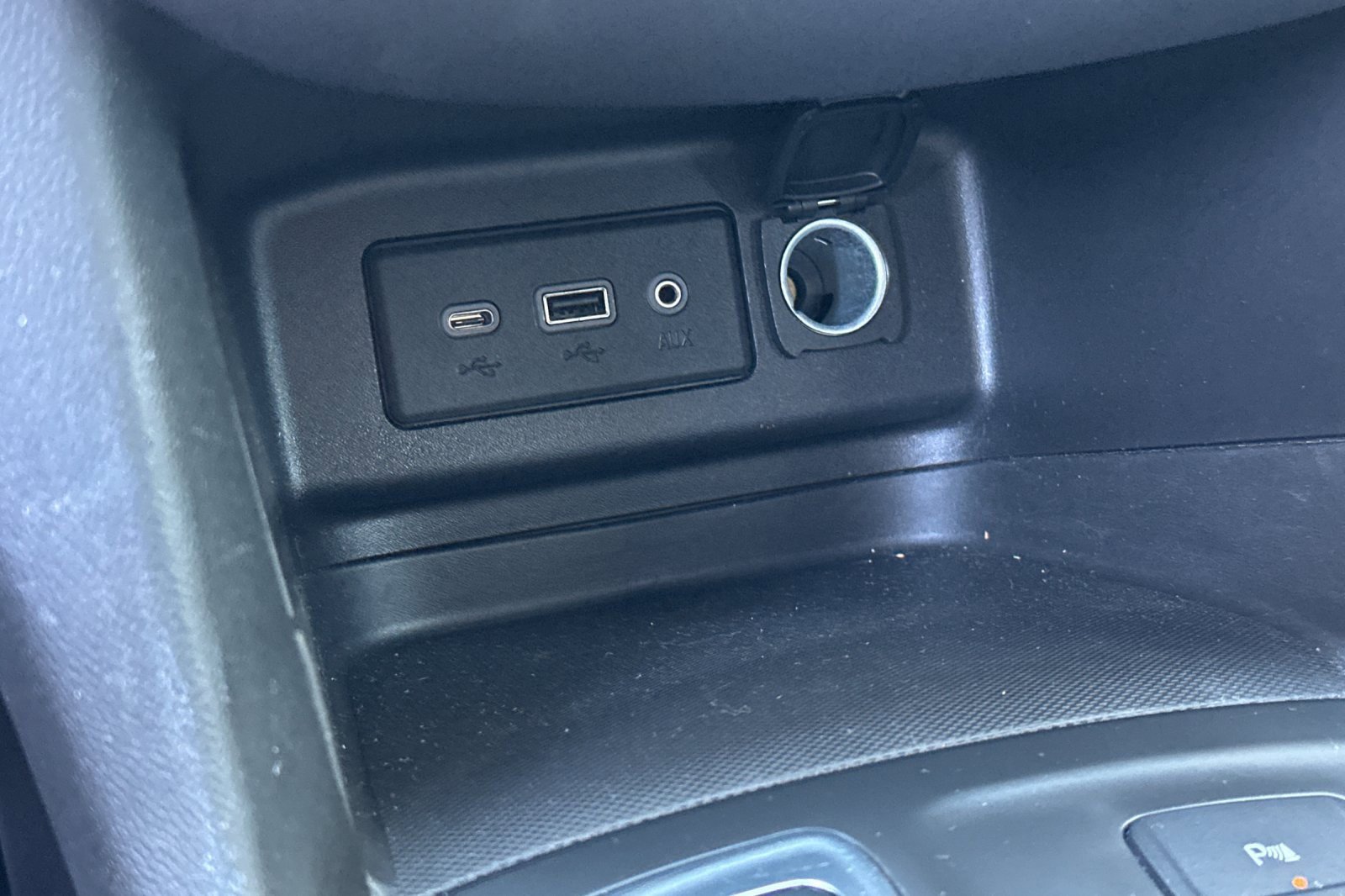 Used 2024 Chevrolet Equinox LT image 31