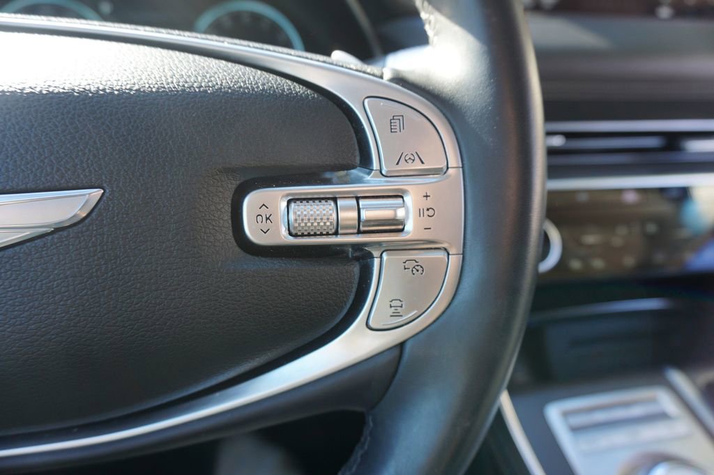 Used 2023 Genesis GV80 2.5T w/ Prestige 20" Package image 9