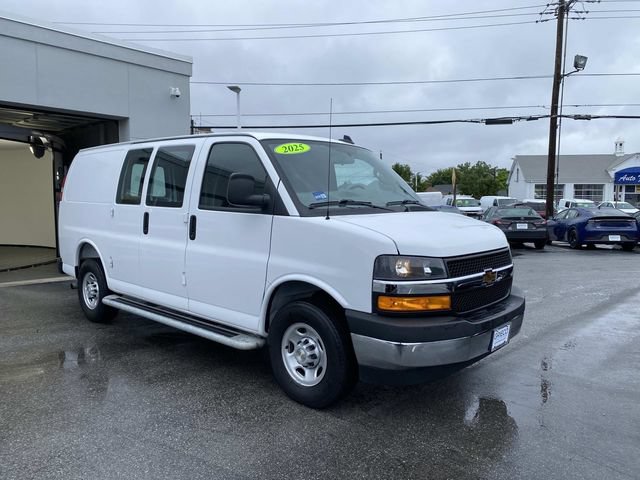 Used 2025 Chevrolet Express 2500 w/ Driver Convenience Package RWD image 1