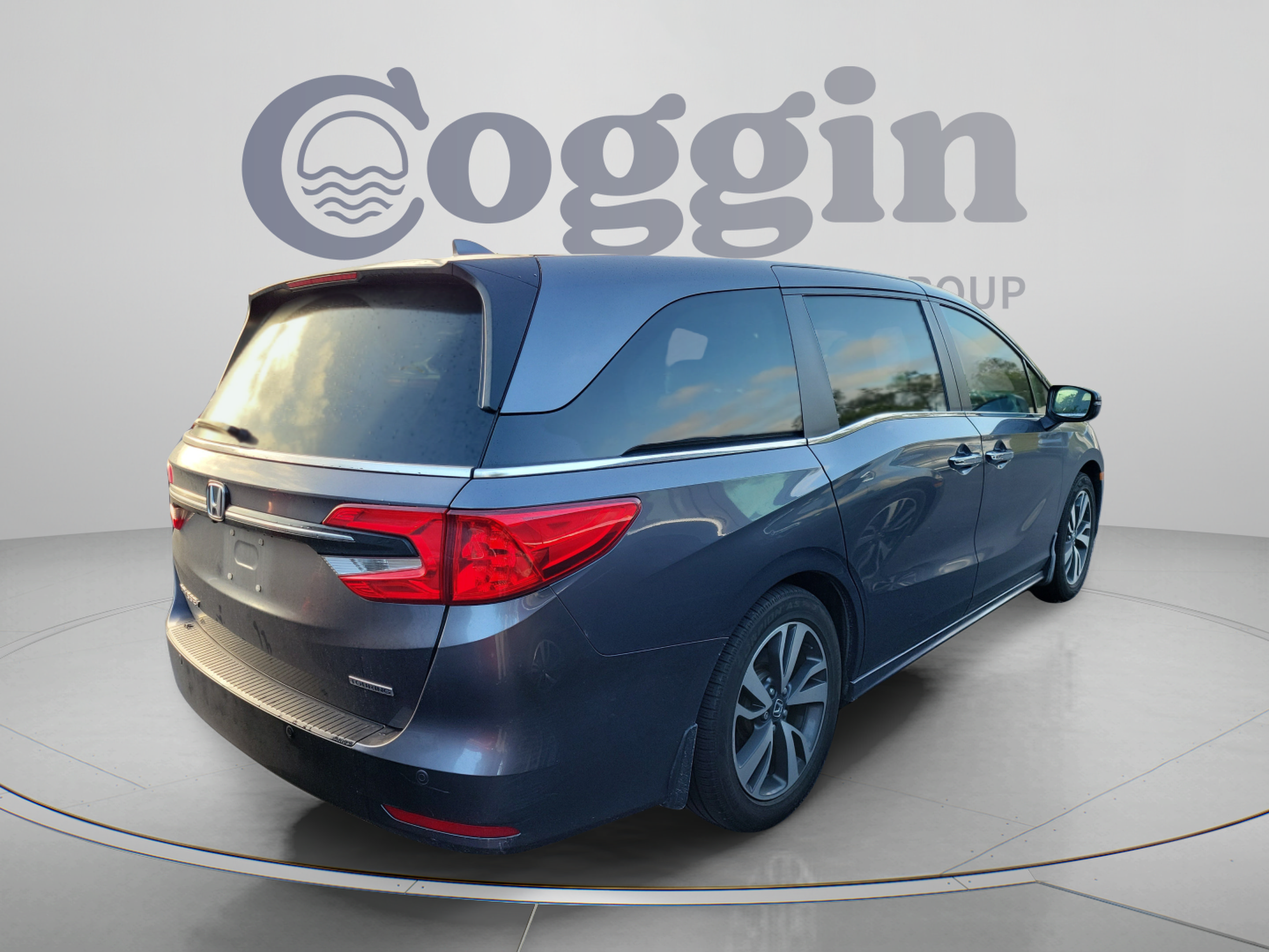 Used 2021 Honda Odyssey Touring image 4