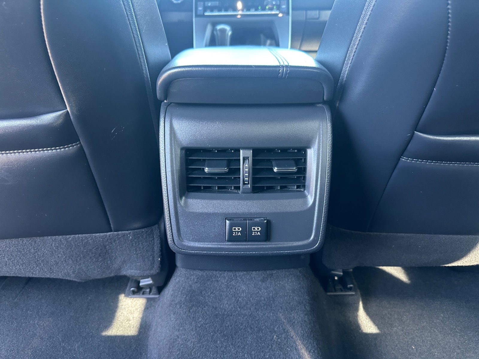 Used 2020 Toyota Avalon XLE w/ All Weather Liner Package FWD image 26