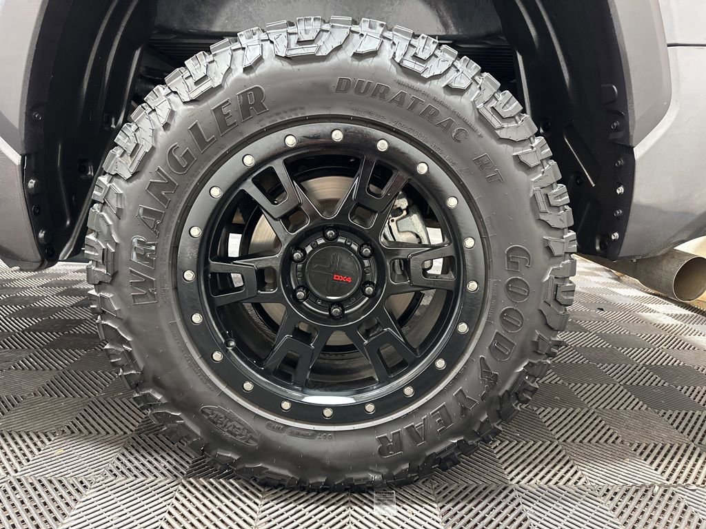 Used 2024 Toyota Tundra SR5 w/ SR5 Convenience Package image 33