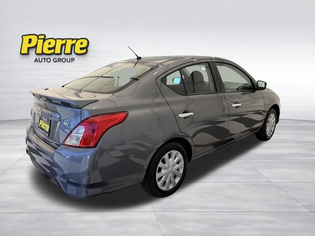 Used 2019 Nissan Versa SV FWD image 5