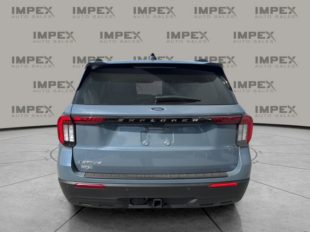 Used 2026 Ford Explorer Active image 4