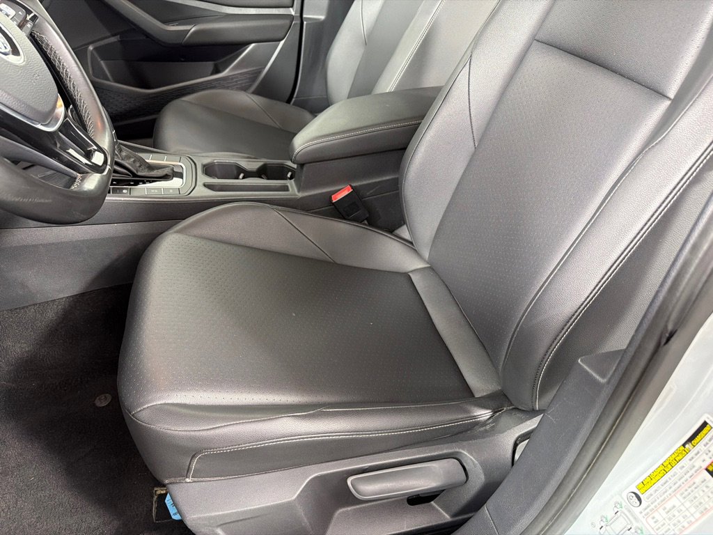 Used 2019 Volkswagen Jetta SE image 12