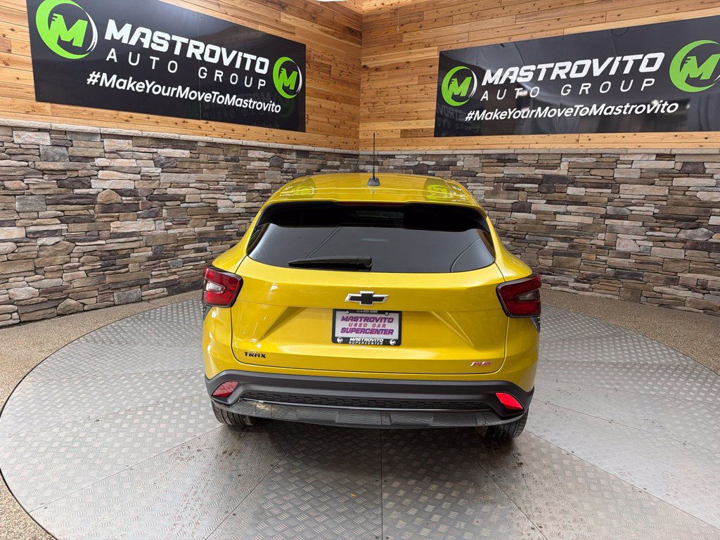 Used 2024 Chevrolet Trax RS w/ Driver Confidence Package FWD image 6