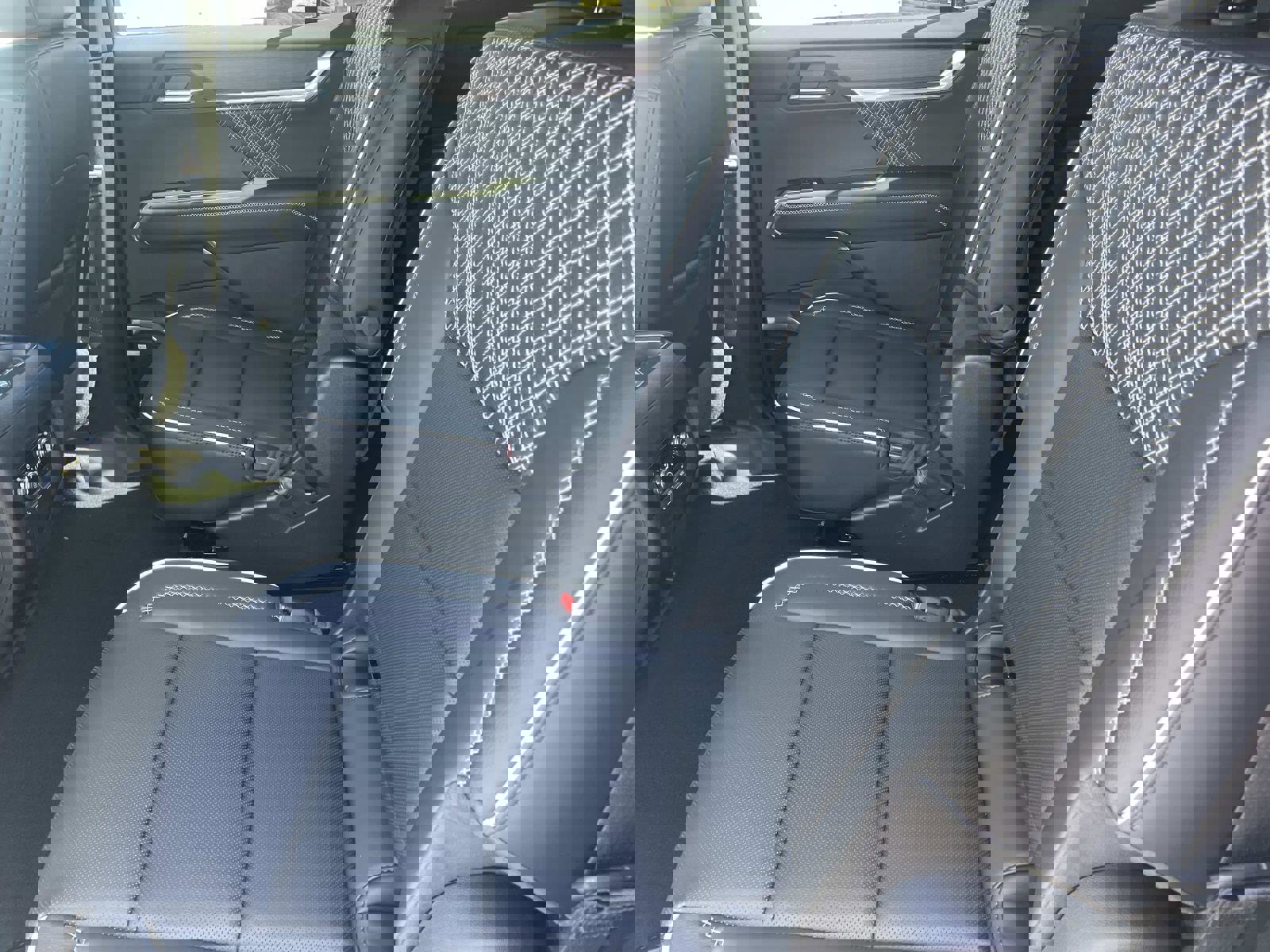 New 2026 GMC Acadia Denali w/ Super Cruise Package image 24