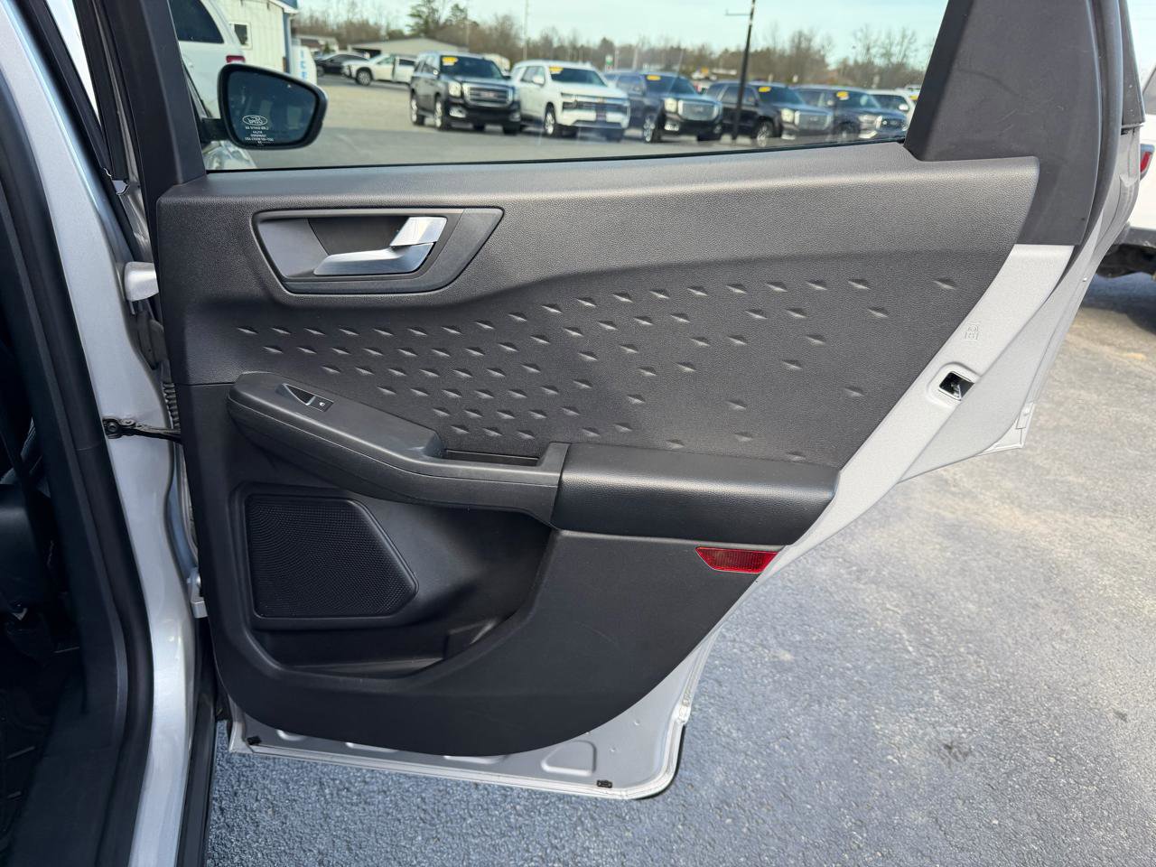 Used 2020 Ford Escape SEL FWD image 19