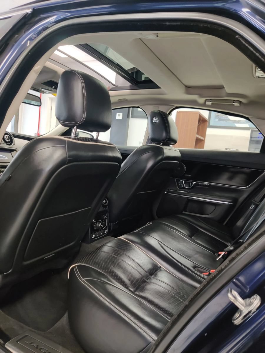Used 2016 Jaguar XJ AWD/4WD image 24