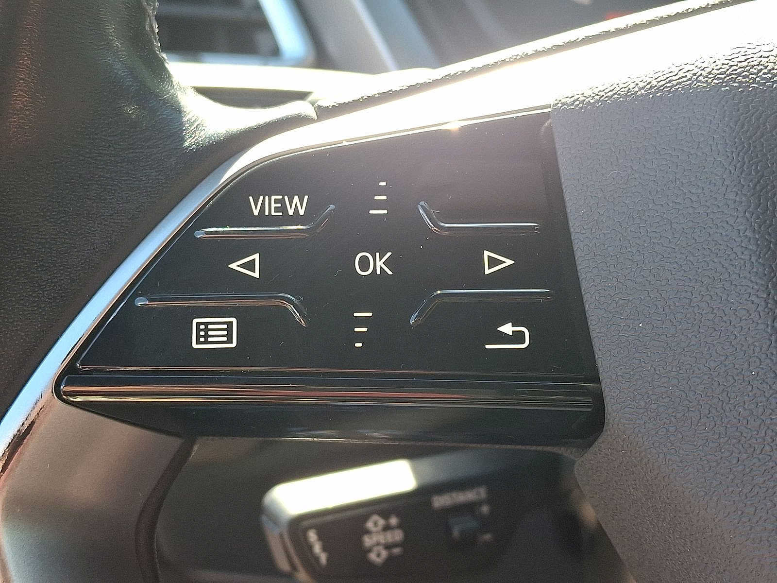 Certified 2023 Audi Q4 e-tron Premium Plus w/ Premium Plus AWD/4WD image 23