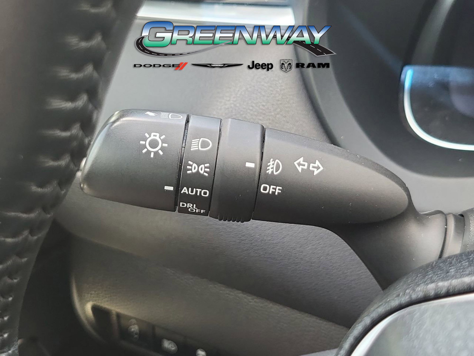 Used 2024 Toyota Venza Limited AWD/4WD image 17