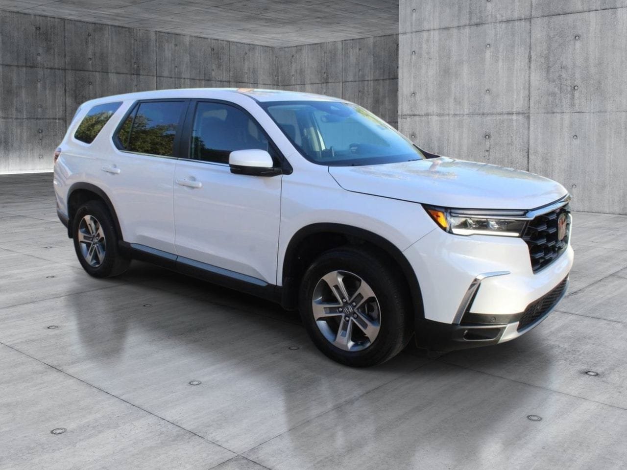 Used 2023 Honda Pilot EX-L image 8