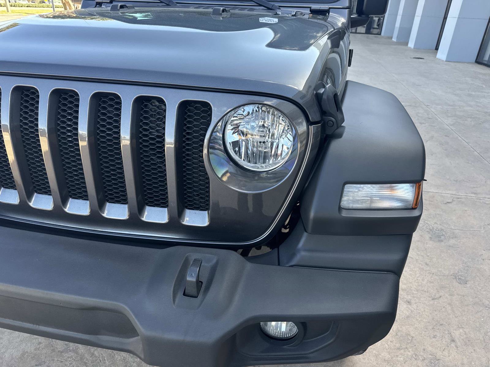 Used 2022 Jeep Wrangler Unlimited Sport S image 9