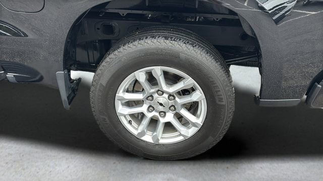 Used 2023 Chevrolet Silverado 1500 RST AWD/4WD image 32