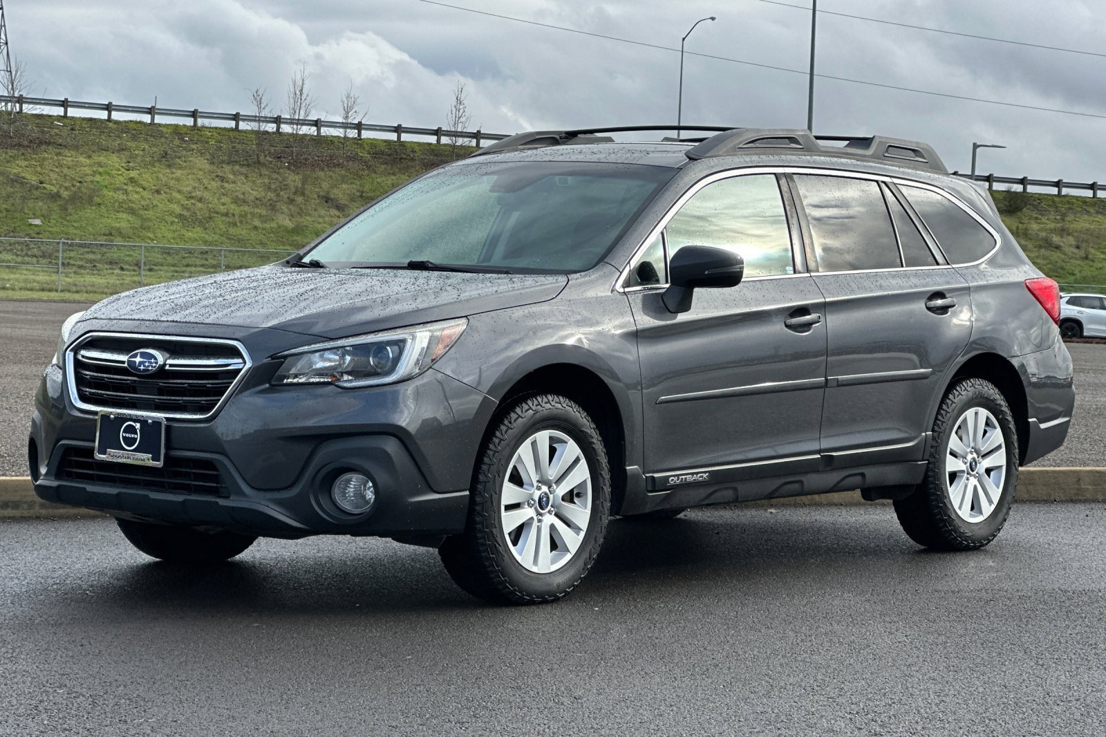 Used 2018 Subaru Outback 2.5i Premium image 7