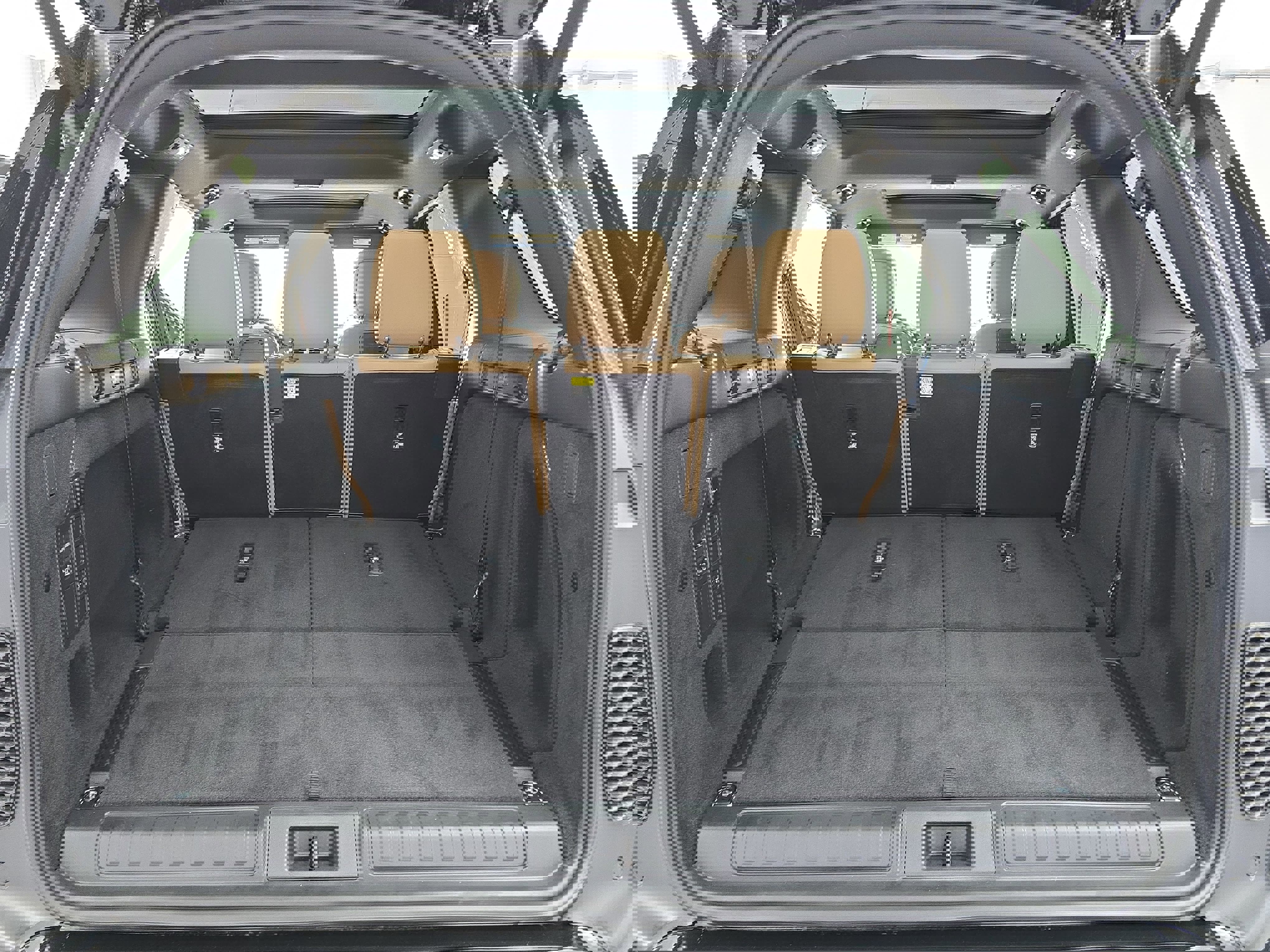 Certified 2025 Land Rover Discovery Dynamic SE image 13