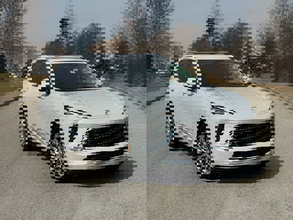 New 2026 Buick Envision Avenir image 2