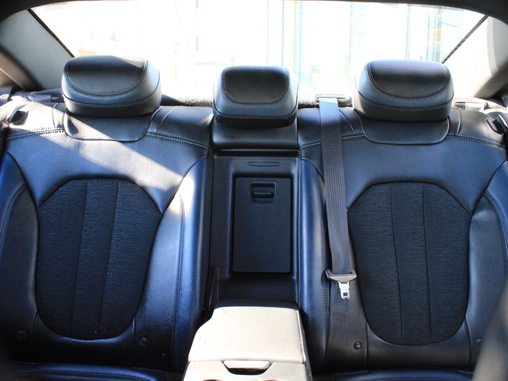 Used 2016 Chrysler 200 S w/ Comfort Group FWD image 33