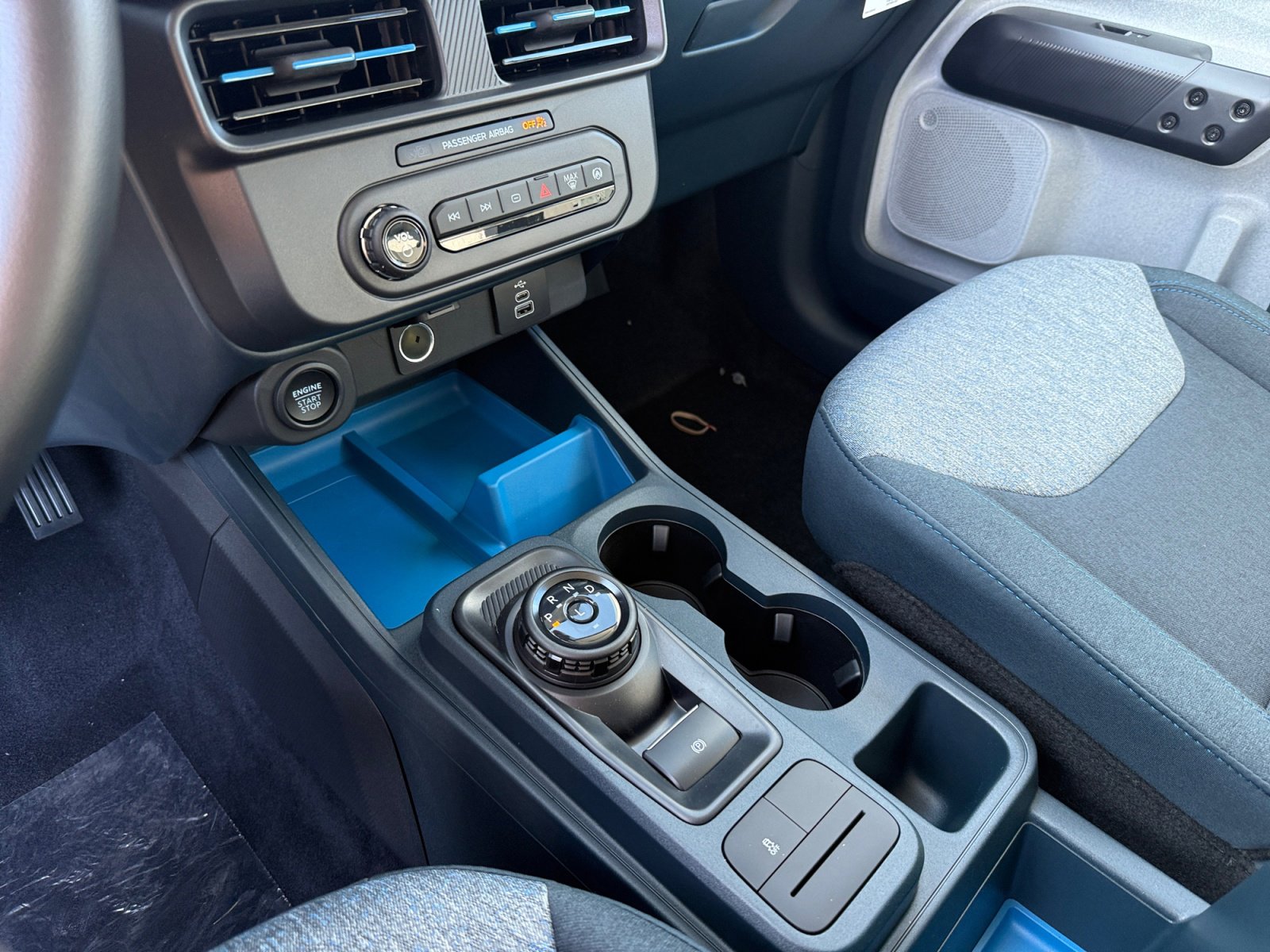 New 2025 Ford Maverick XLT image 13